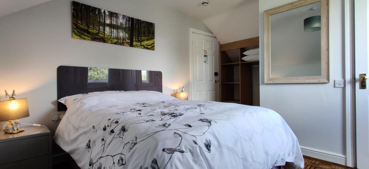 Aaron Lodge Guest House 레스터 외부 사진