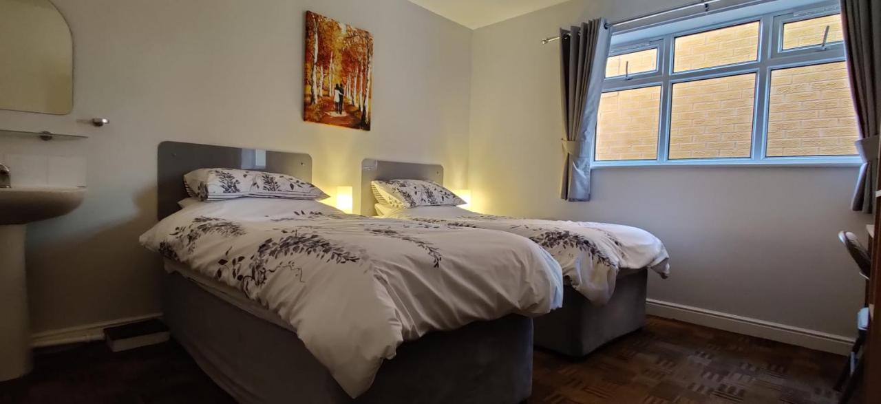 Aaron Lodge Guest House 레스터 외부 사진