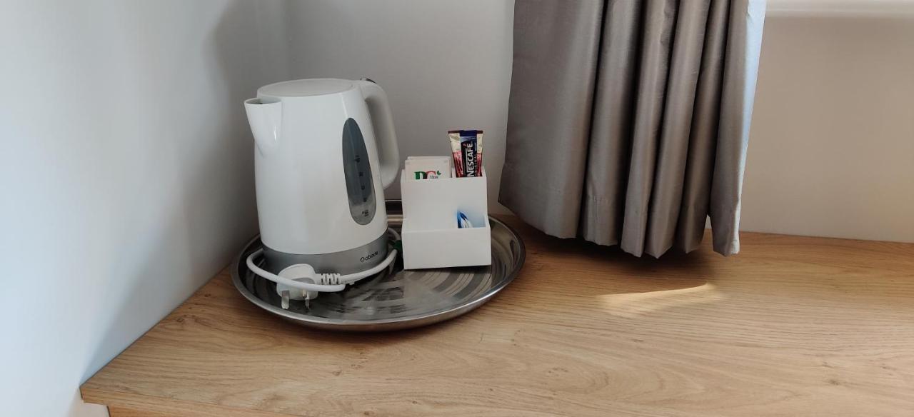 Aaron Lodge Guest House 레스터 외부 사진