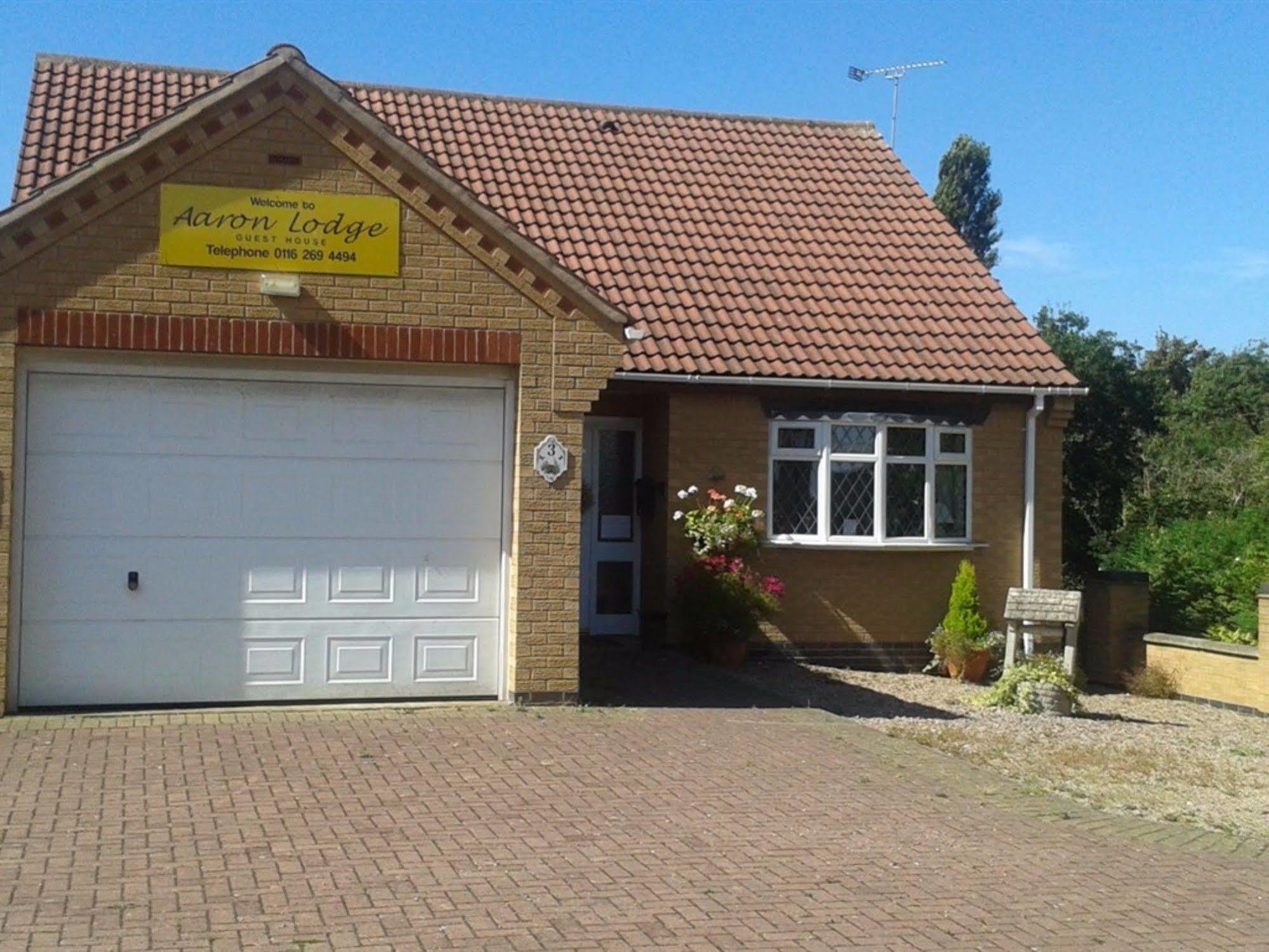 Aaron Lodge Guest House 레스터 외부 사진