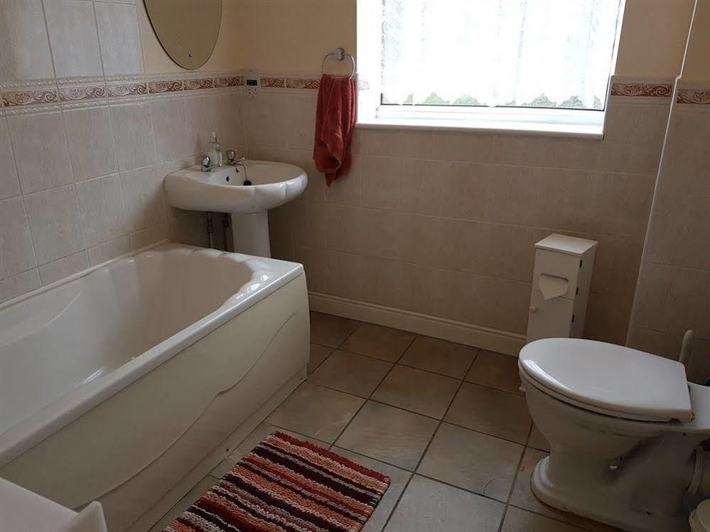 Aaron Lodge Guest House 레스터 외부 사진