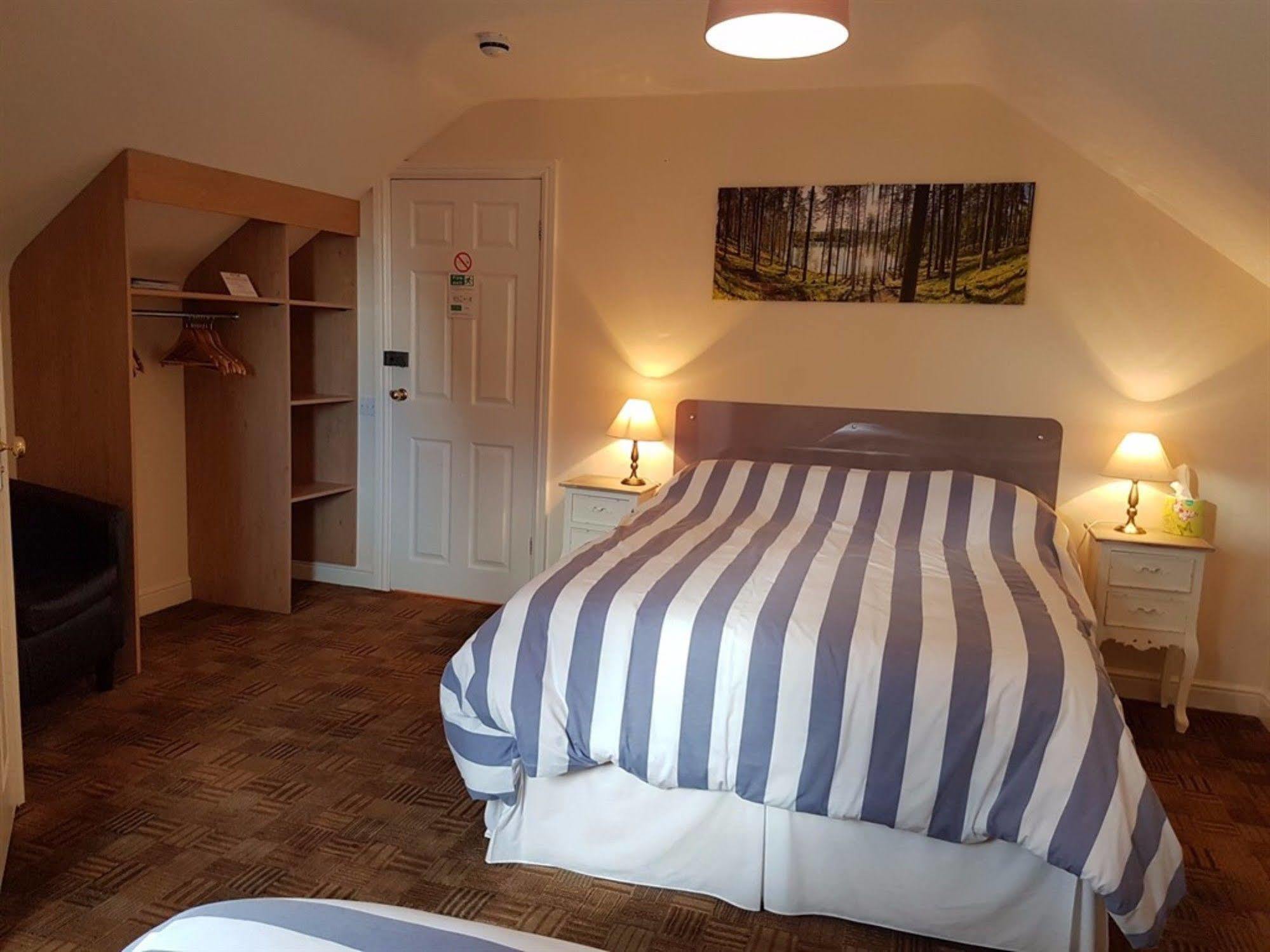 Aaron Lodge Guest House 레스터 외부 사진