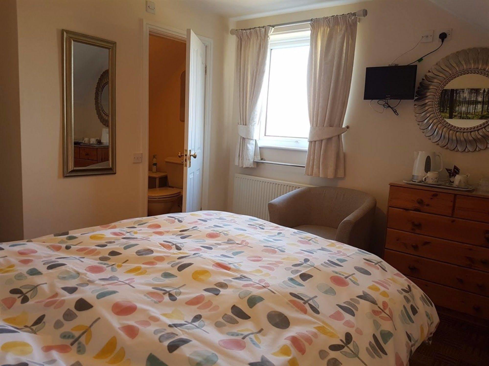 Aaron Lodge Guest House 레스터 외부 사진